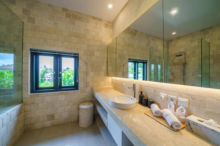 Bathroom 3, Villa Okenada: Modern 5-bedroom pool villa in Berawa, Badung