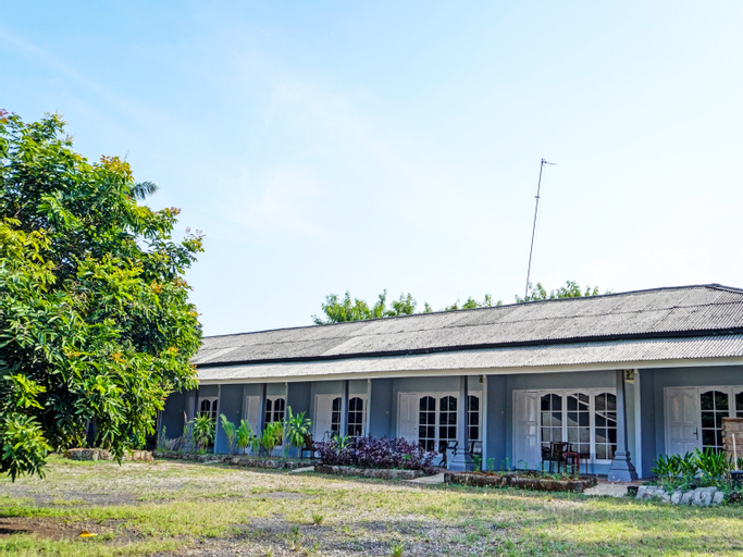 Exterior & Views 2, OYO 91798 Hotel Grand Mutiara, Karawang