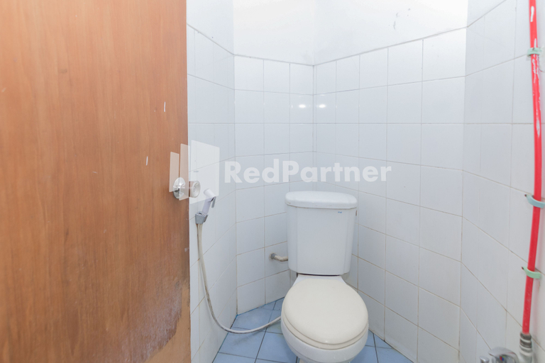Bathroom 3, Villa Puncak Agape near Cipanas Mitra RedDoorz, Bogor