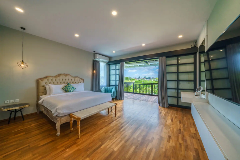 Bedroom 2, Villa Okenada: Modern 5-bedroom pool villa in Berawa, Badung