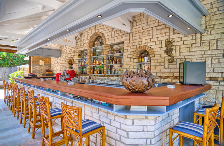 Food & Drinks 4, Chrismos Luxury Suites & Studios, Ionian Islands