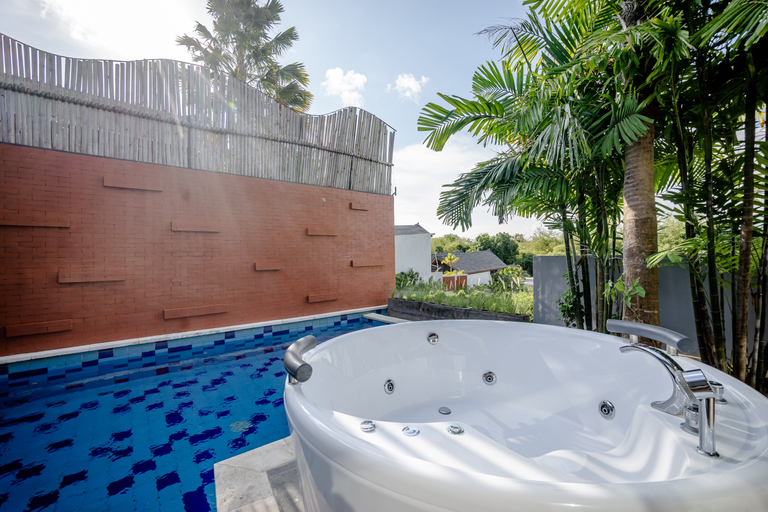 Bathroom, Gioheven Villa by Zuzu, Badung