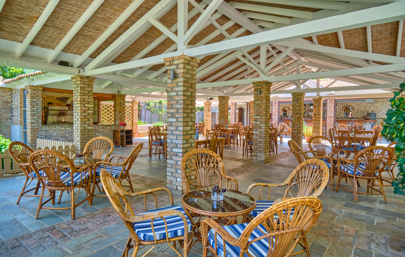 Food & Drinks 5, Chrismos Luxury Suites & Studios, Ionian Islands