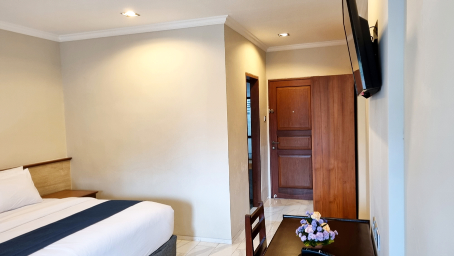 Bedroom 13