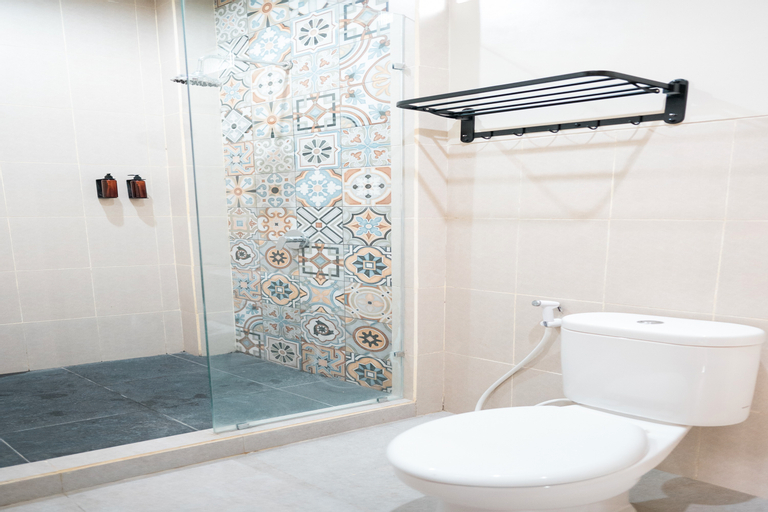 Bathroom 7
