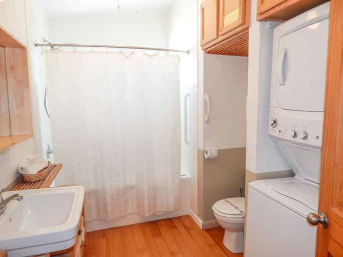 Bathroom 4, 018 Greenscape by ACP, Mobile
