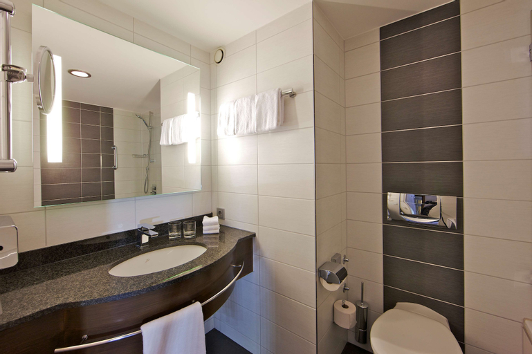 Bedroom 5, Dorint Hotel Bonn, Bonn