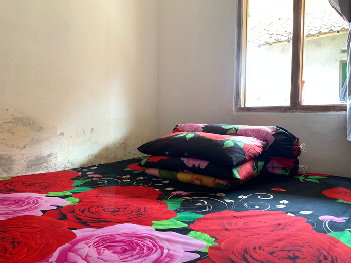 Bedroom 3, AEWO Homestay Nur Alifa, Bogor