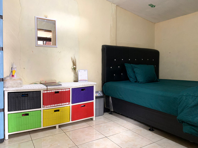 Bedroom 1, AEWO Homestay Tutug Oncom, Bogor