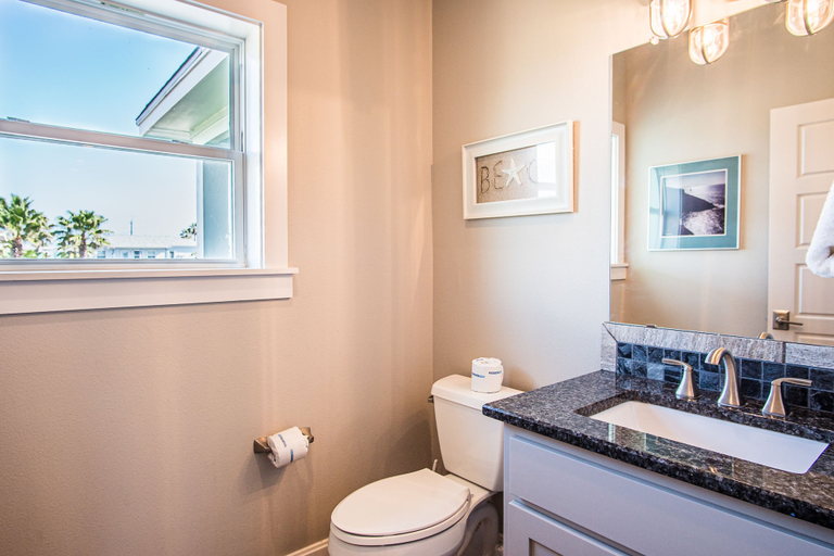 Bathroom 5, Gone Coastal Private Breezeway Family Friendly, Nueces
