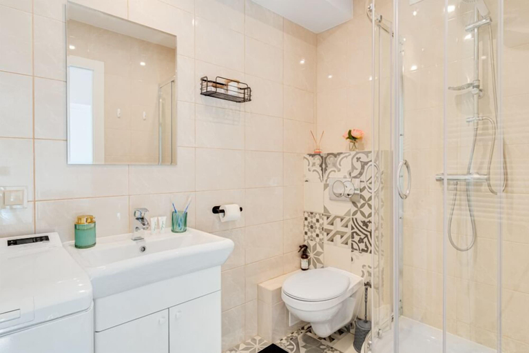 Bathroom 2, Apartament na Szewskiej, Środa Śląska