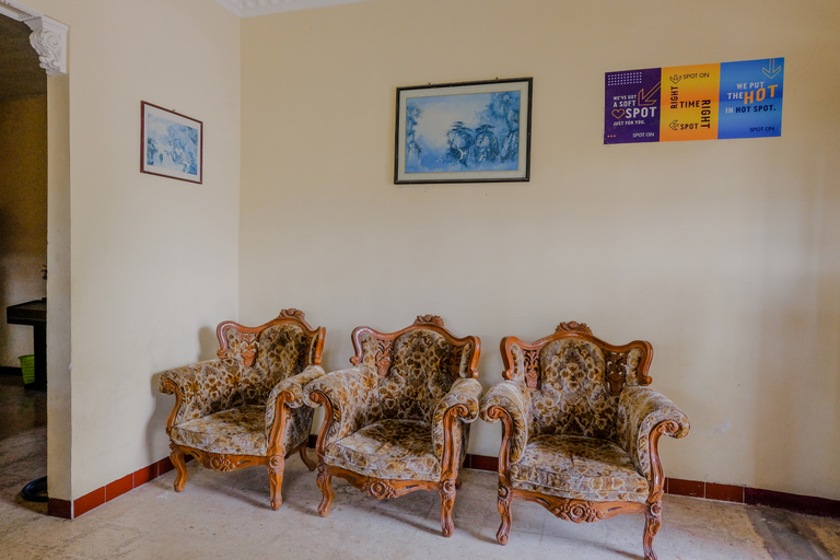 Public Area 2, Hotel O Maya, Blitar