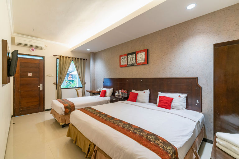 Bedroom 4, D'Fresh Hotel & Resto Manage by Ascent Malang, Malang