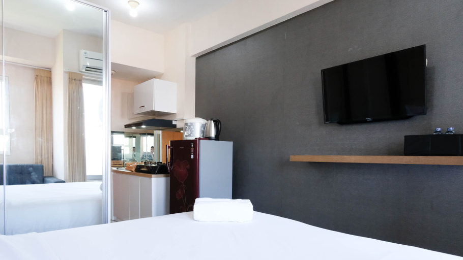 Bedroom 3, Best Choice and Cozy Stay Studio at Puncak Kertajaya Apartment By Travelio, Surabaya