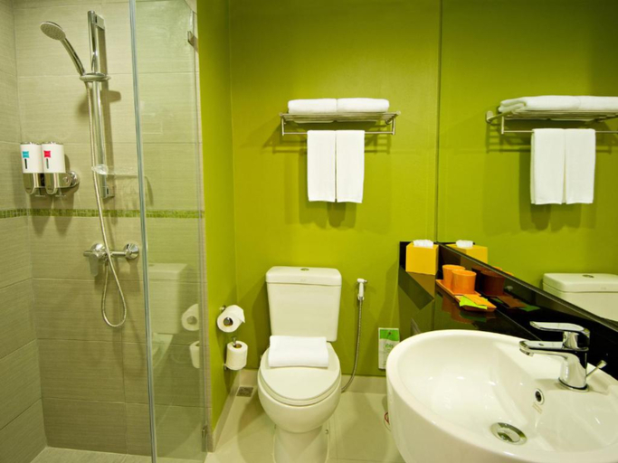 Bathroom 3, ibis Styles Krabi Ao Nang, Mueang Krabi
