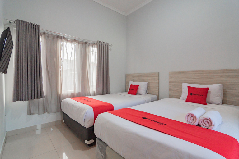 Bedroom 13