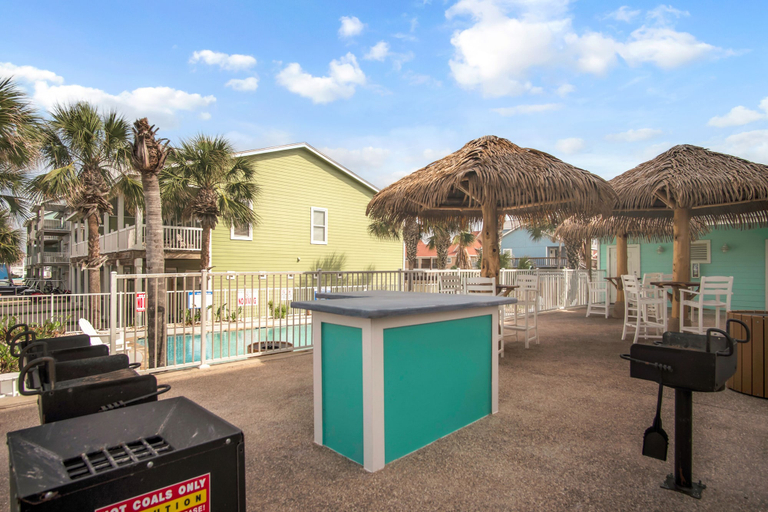 Food & Drinks 4, Beach Daze, Nueces