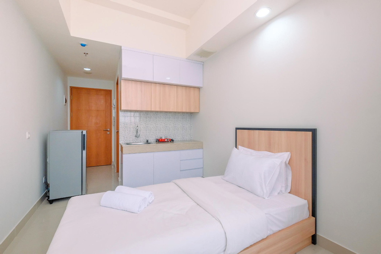 Minimalist Studio at Evenciio Margonda Apartment By Travelio, Depok