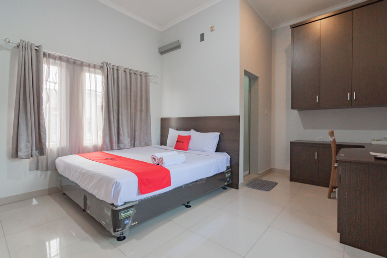 Bedroom 14