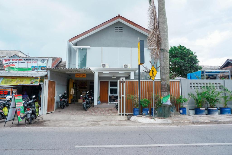 Exterior & Views 2, Rumah Teteh Syariah, Bandung