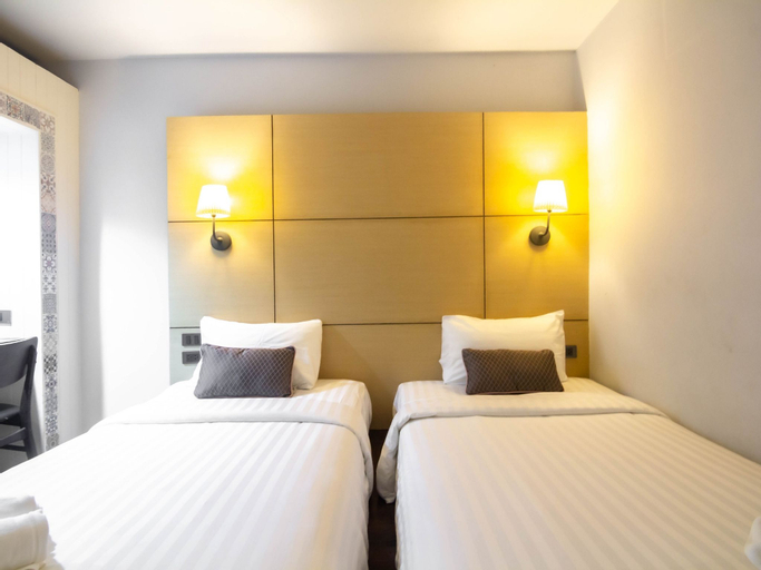 Bedroom 30
