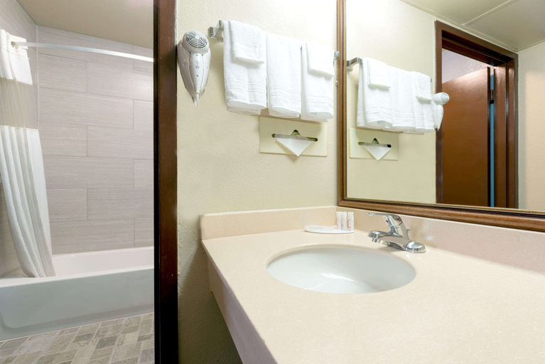 Bathroom 4, Ramada by Wyndham Louisville North, Jefferson
