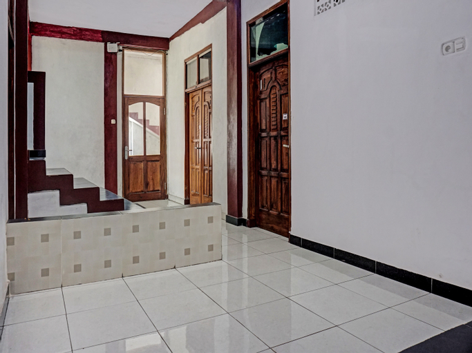 Others 5, OYO 2226 Nurmega Jaya, Sukabumi