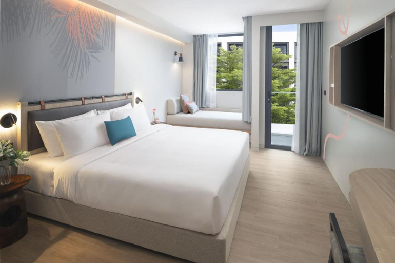 Bedroom 3, JonoX Phuket Karon Hotel, Phuket Island