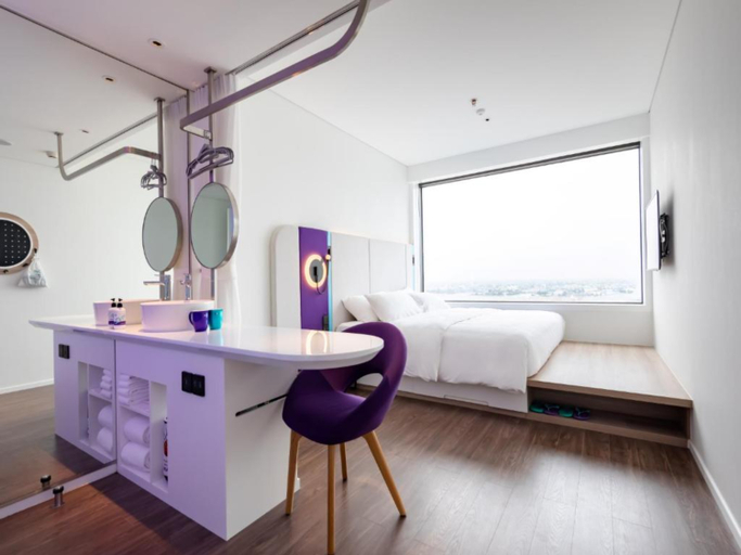 Bedroom 3, TRU BY HILTON Nam Dinh City Centre, Nam Định