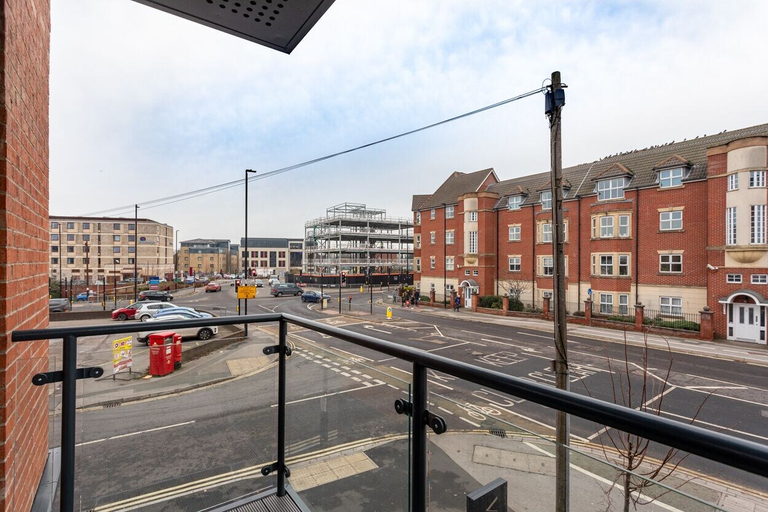 Others 5, Modern & Stylish 2 Bed York Apartment, York