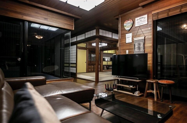 Others 5, Pension Tony House, Ishigaki