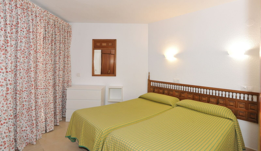 Bedroom 4, Chinasol Suites, Granada