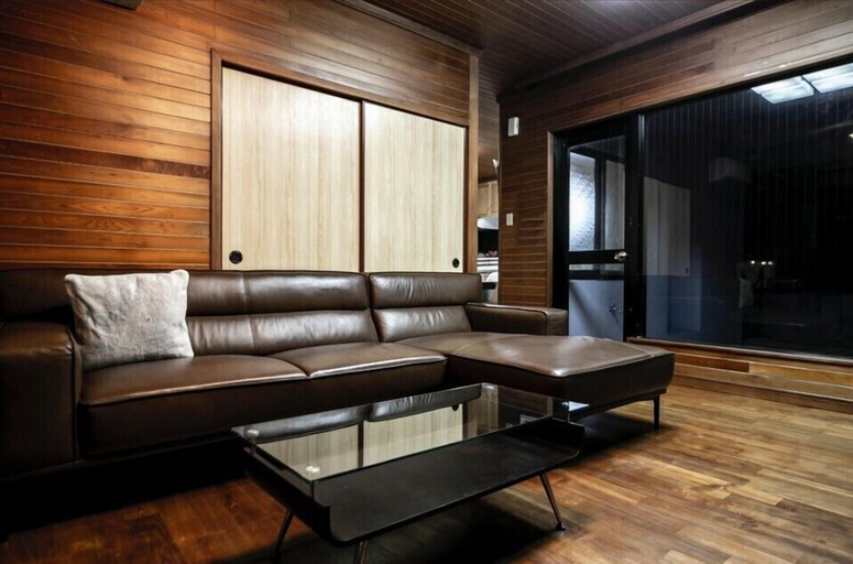 Others 3, Pension Tony House, Ishigaki