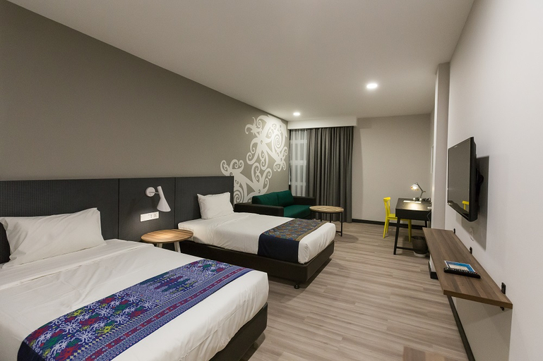 Athome Boutique Hotel - Tap to explore photos