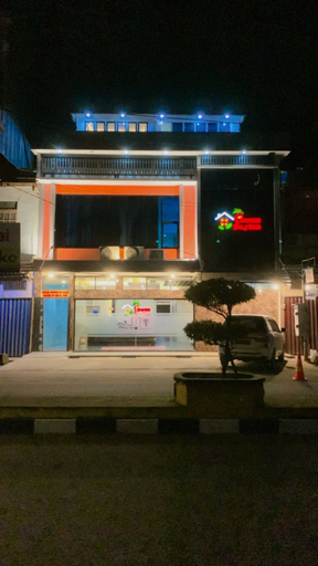Exterior & Views, Pawan Bay Inn & Cafe, Ketapang