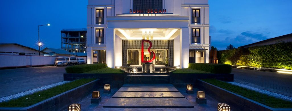 Bumi Segah Hotel - Tap to explore photos
