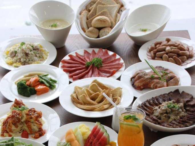 Food & Drinks 7