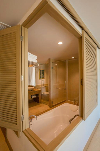Bathroom 4