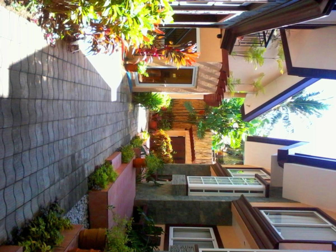 Others 2, Sheridan Villas Boracay, Malay