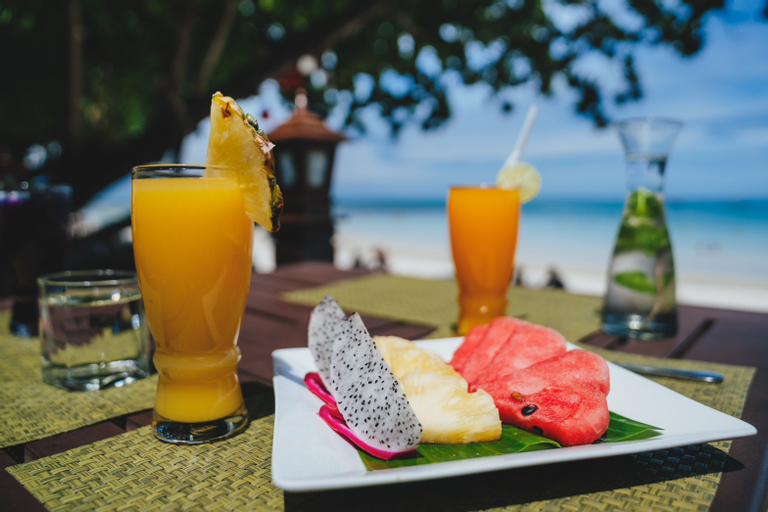 Food & Drinks 7