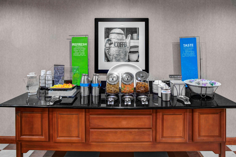 Food & Drinks 5, Hampton Inn Coldwater, Branch