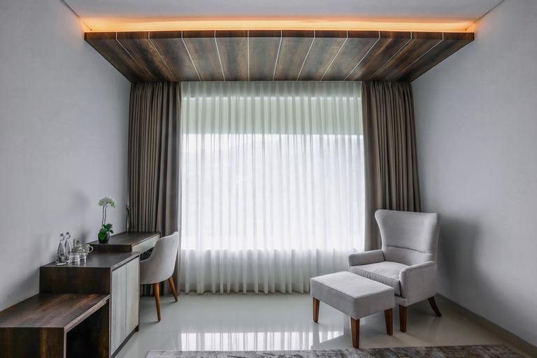 Bedroom 16
