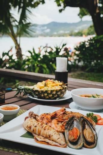 Food & Drinks 8