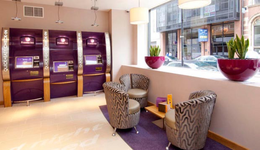 Public Area, Premier Inn Birmingham City - Waterloo St, Birmingham