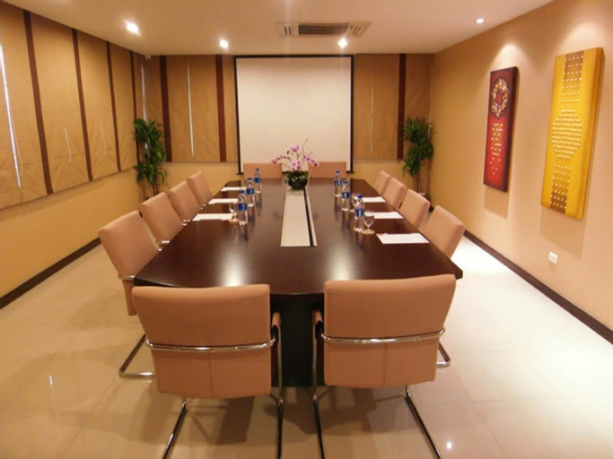 Business Facilities, De Arni Bangkok, Bang Rak