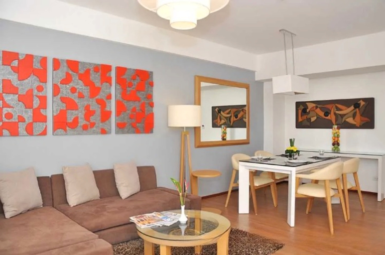 Dining Room 10