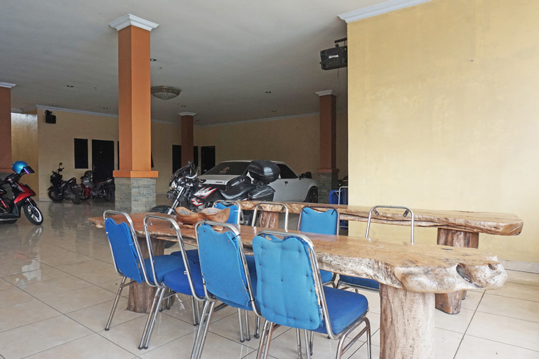 Food & Drinks, SPOT ON 91860 Amazon Homestay Syariah 2, Sukabumi
