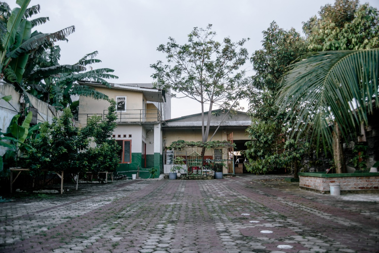 Exterior & Views, Bella Guest House, Bandar Lampung