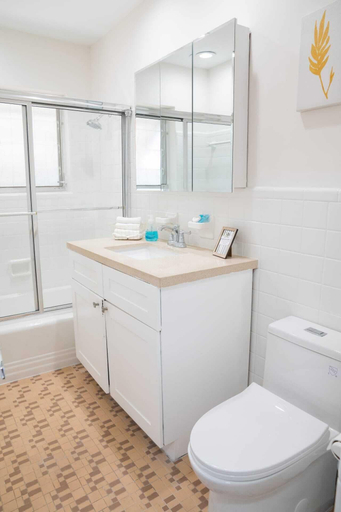 Bathroom 3, Cozy House With Patio, Fireplace, Parking - Hollywood, Florida, Broward
