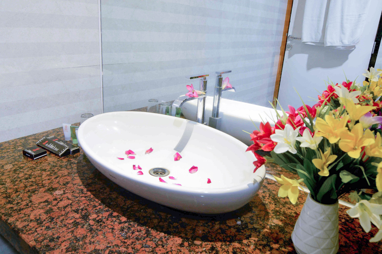 Bathroom 4
